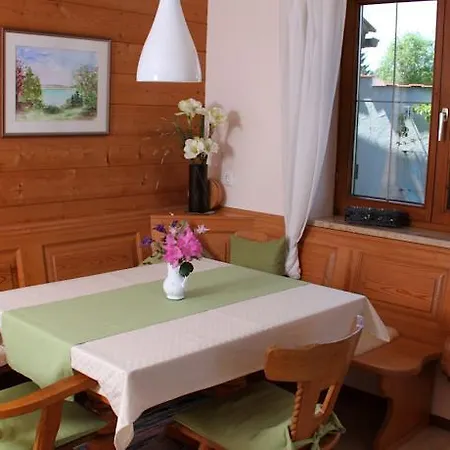 Ferienwohnung Riesemann Taching am See